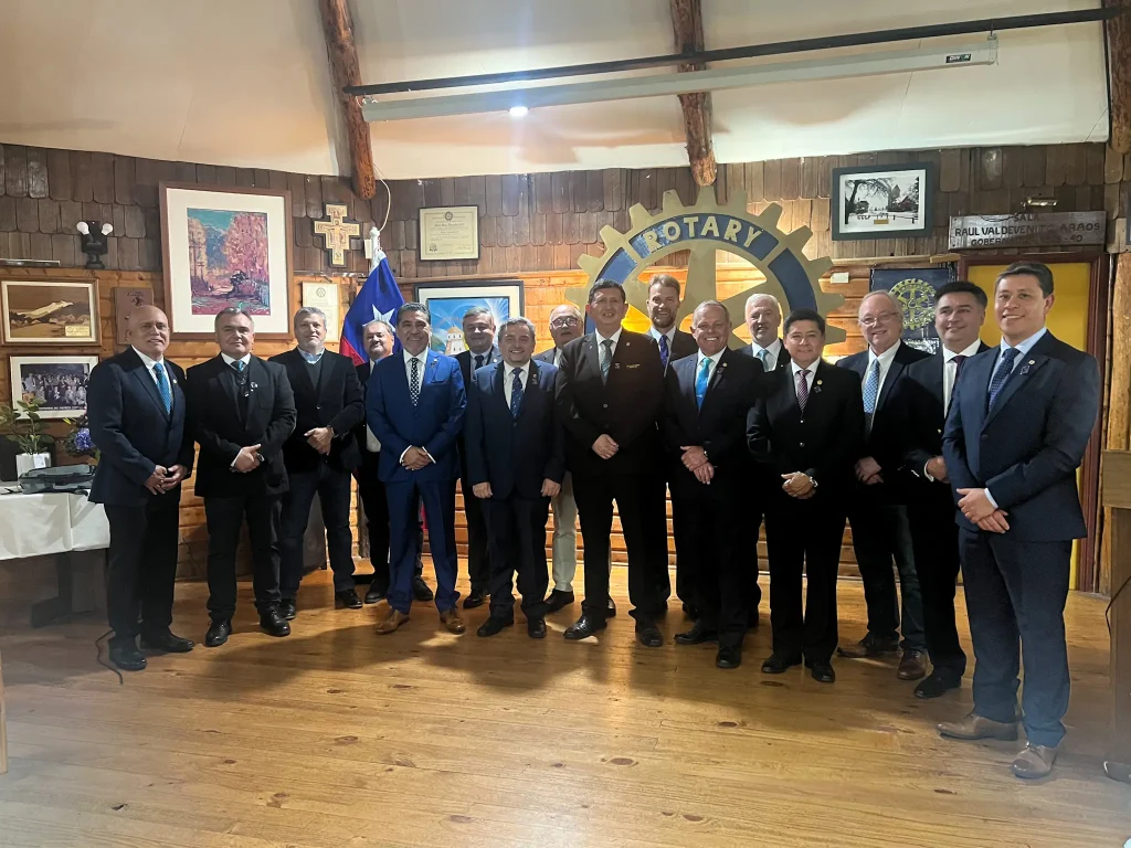 Visita gobernador de distrito 4355